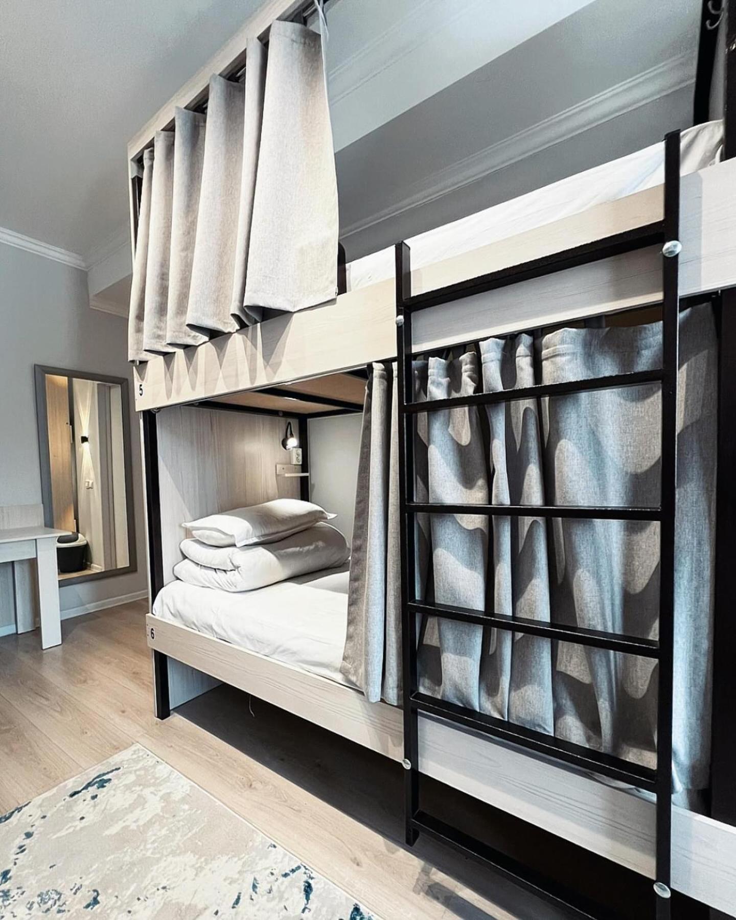 Compass Hostel Бишкек Екстериор снимка