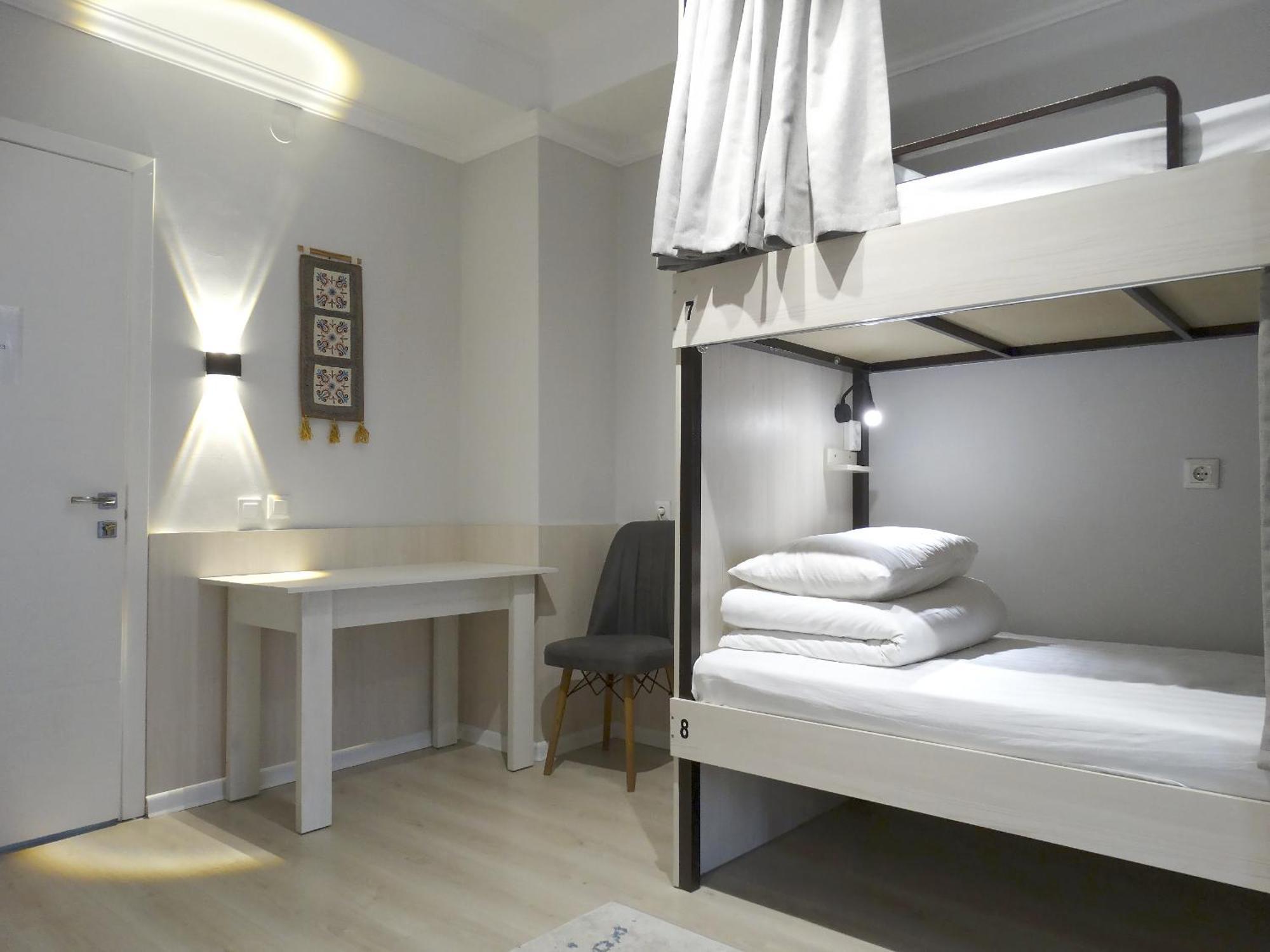 Compass Hostel Бишкек Екстериор снимка