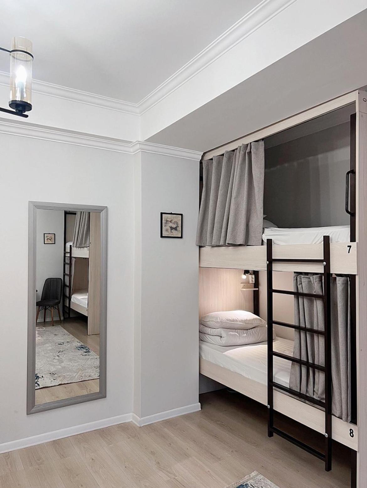 Compass Hostel Бишкек Екстериор снимка